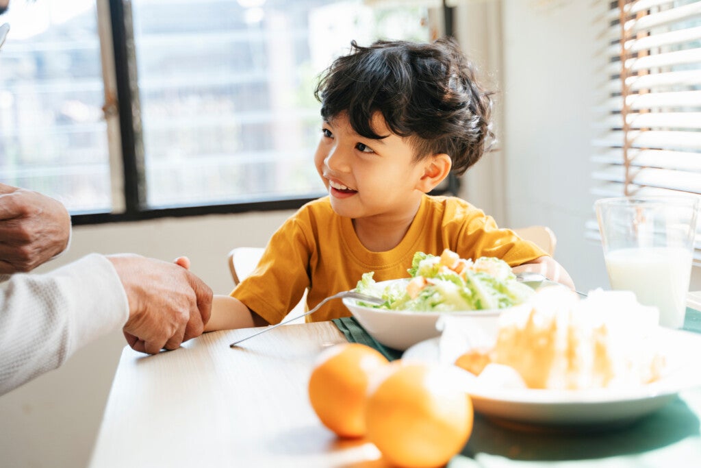 Táo bón mạn tính kéo dài có thể gây biếng ăn, suy dinh dưỡng ở trẻ